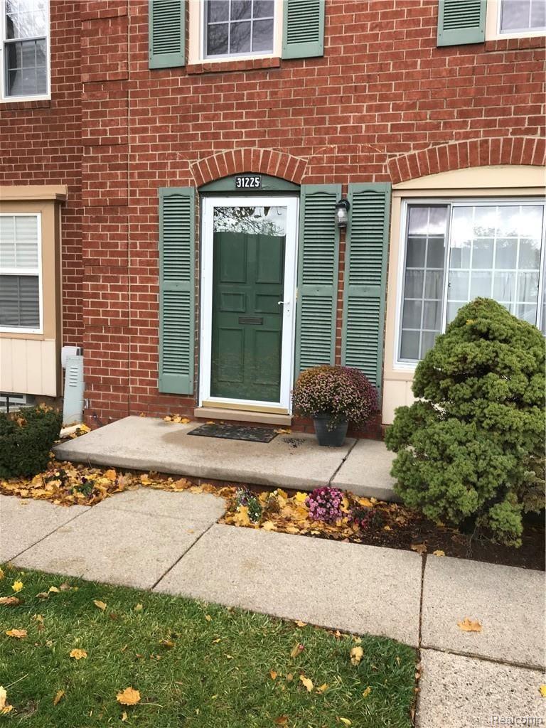 31225 Hoover Road Warren, MI 48093 - Photo 2 of 21 Large porch & sidewalks