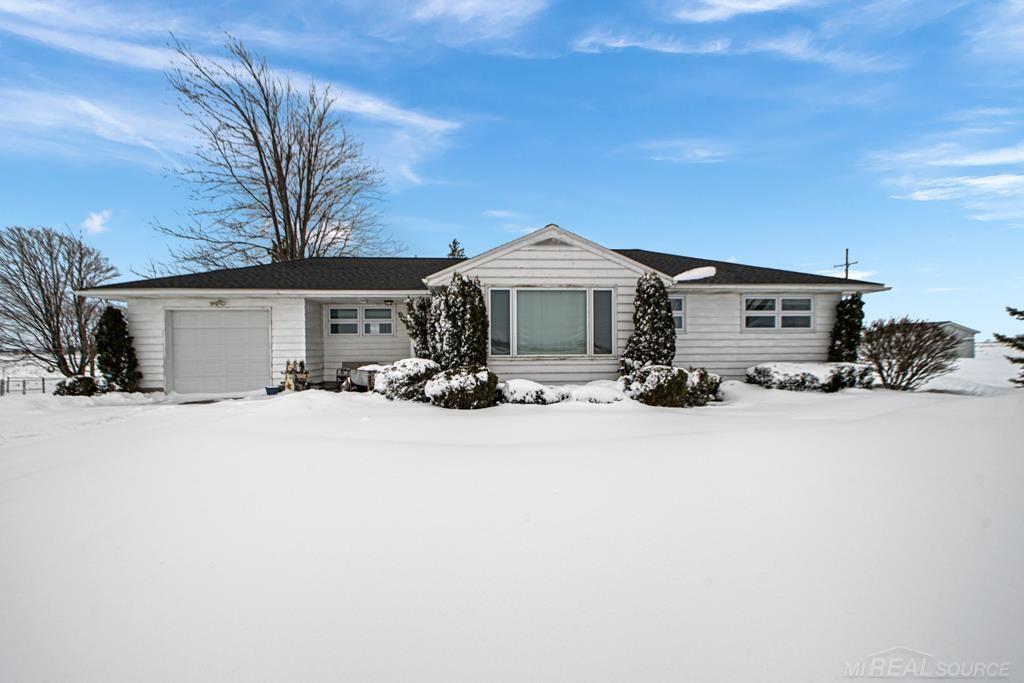 6075 Lynd Road Marlette, MI 48453 - Photo 1 of 30 50103203.JPG