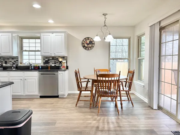 $400,000 | 8128 O'Brian Boulevard, Newburgh, IN 47630