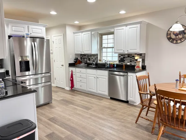 $400,000 | 8128 O'Brian Boulevard, Newburgh, IN 47630