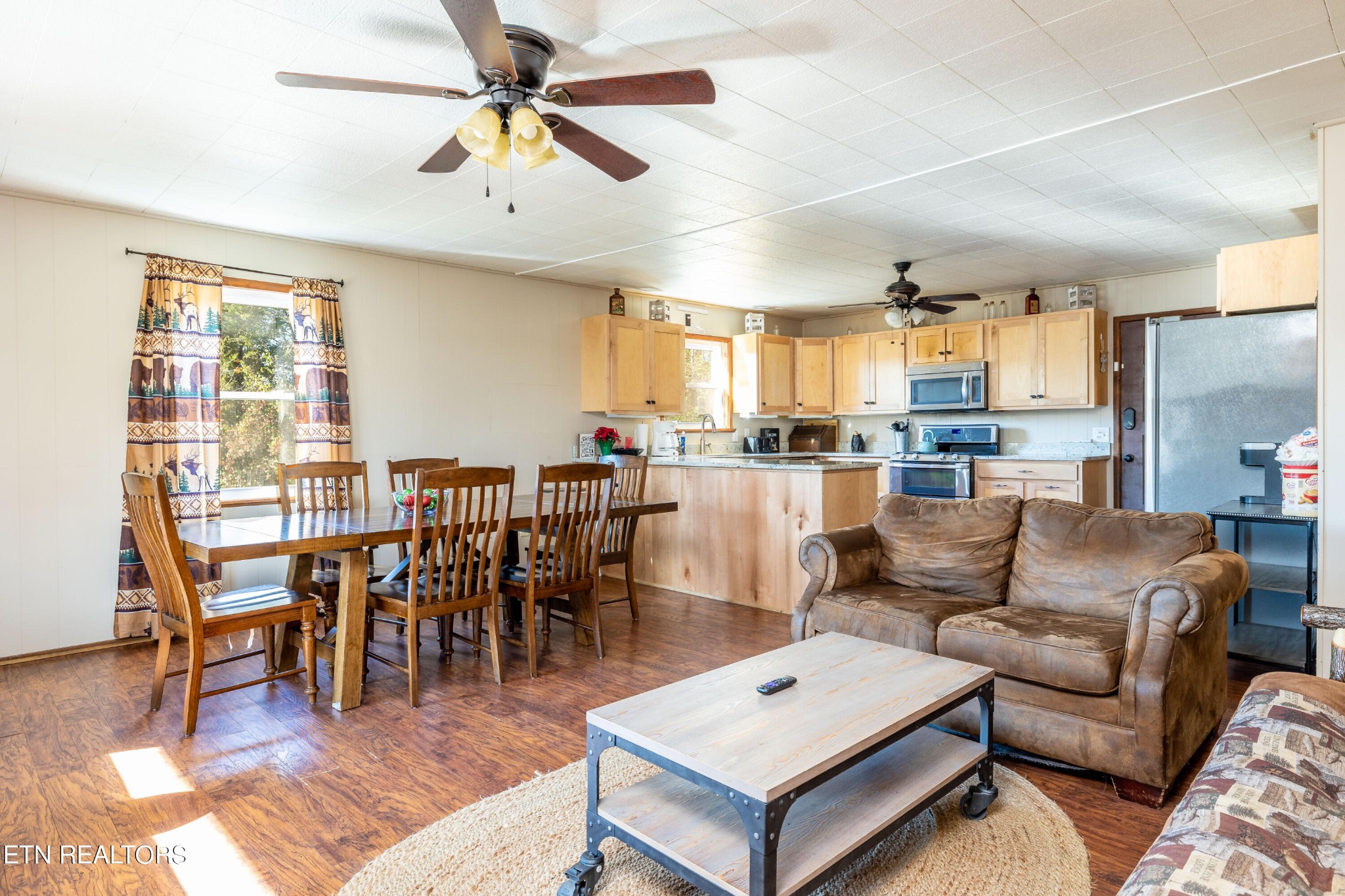 1304 Matthews Hollow Road Sevierville, TN 37876 - Photo 18 of 45 Gallery Image 18
