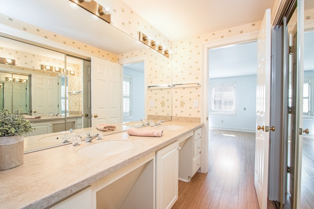 920 Main Street, Unit 21 Barnstable, MA 02655 - Photo 18 of 21