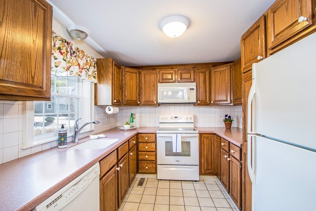 920 Main Street, Unit 21 Barnstable, MA 02655 - Photo 8 of 21