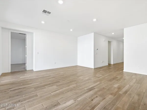 $439,990 | 37292 West Parador Lane, Maricopa, AZ 85138