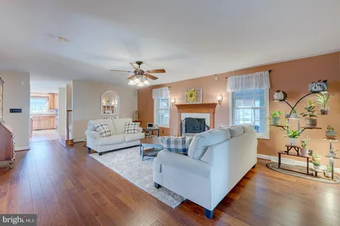$699,990 | 33 Milbourn Manor Drive, Camden Wyoming, DE 19934