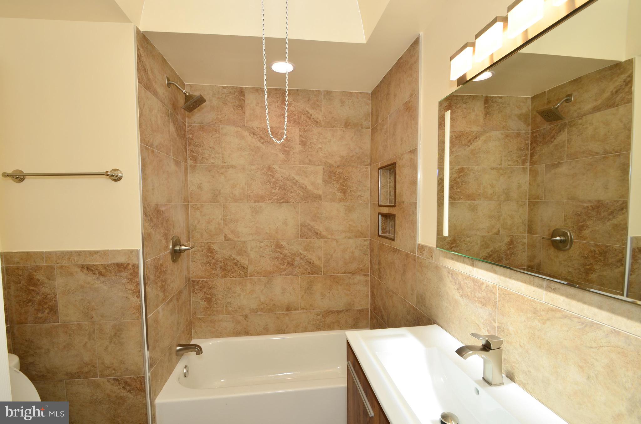 5780 Haddington Lane Philadelphia, PA 19131 - Photo 11 of 36