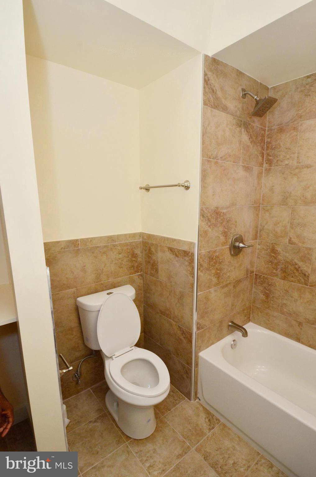 5780 Haddington Lane Philadelphia, PA 19131 - Photo 14 of 36