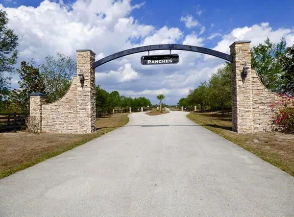 $225,000 | 13362 Southeast 26th Lane, Okeechobee, FL 34974