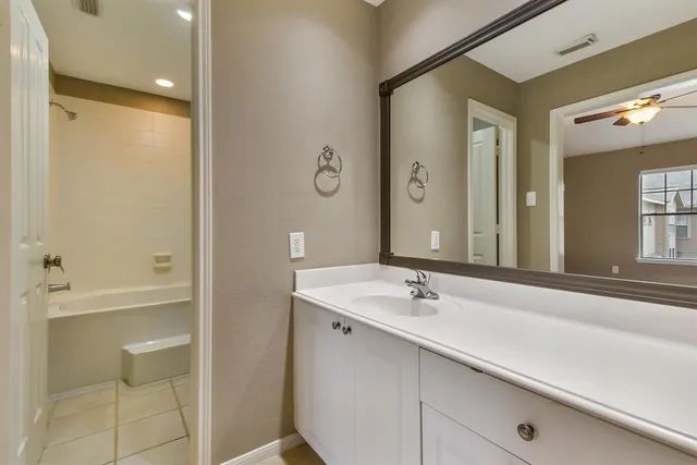 $2,000 | 80 Scarlet Woods Court, The Woodlands, TX 77380