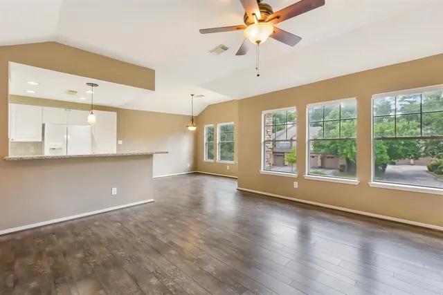 $2,000 | 80 Scarlet Woods Court, The Woodlands, TX 77380