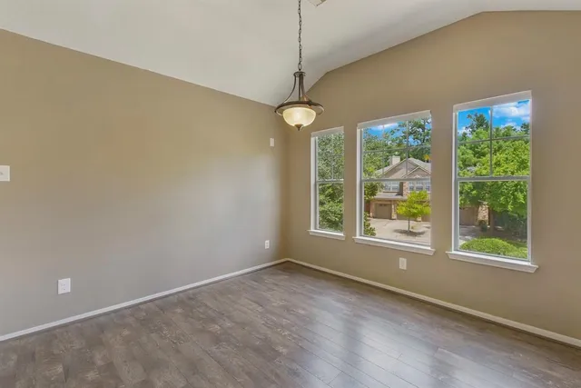 $2,000 | 80 Scarlet Woods Court, The Woodlands, TX 77380