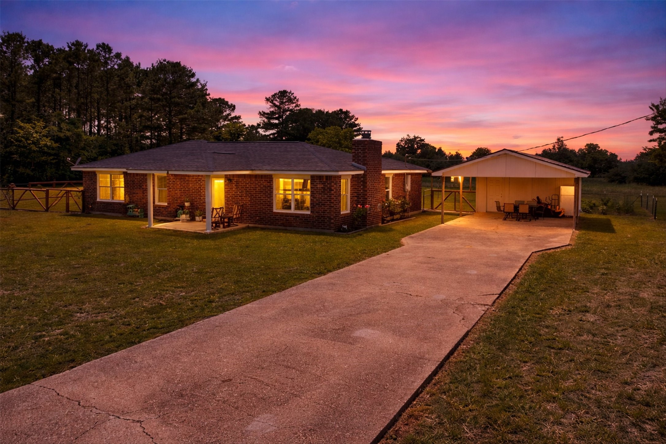 57 Trail Ridge Road Huntsville, TX 77320 - Photo 2 of 37