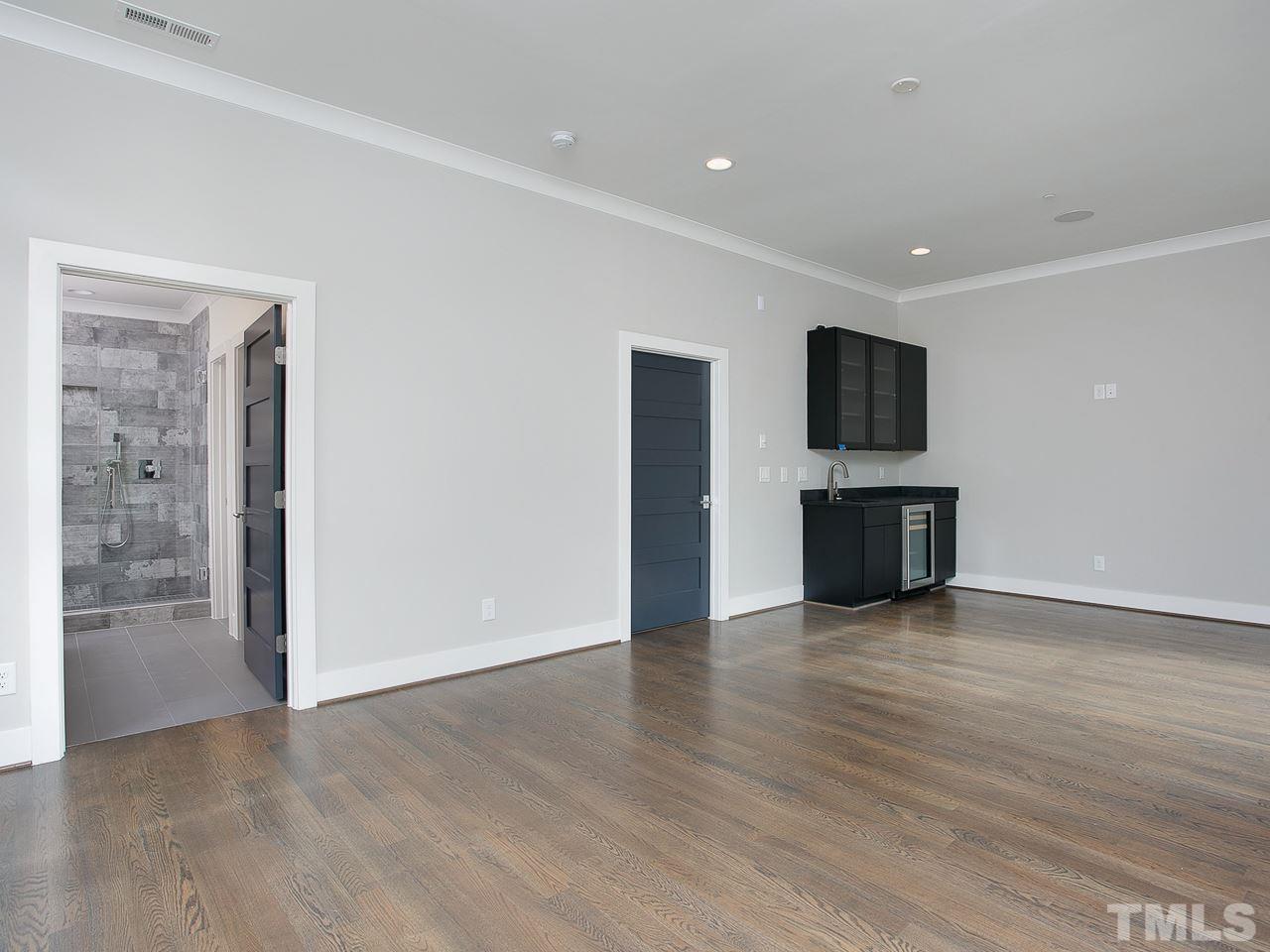2101 Cameron Manor Lane, Unit 111 Raleigh, NC 27605 - Photo 2 of 30
