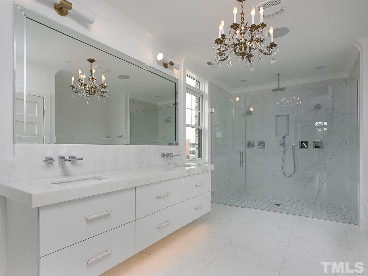 2101 Cameron Manor Lane, Unit 111 Raleigh, NC 27605 - Photo 21 of 30