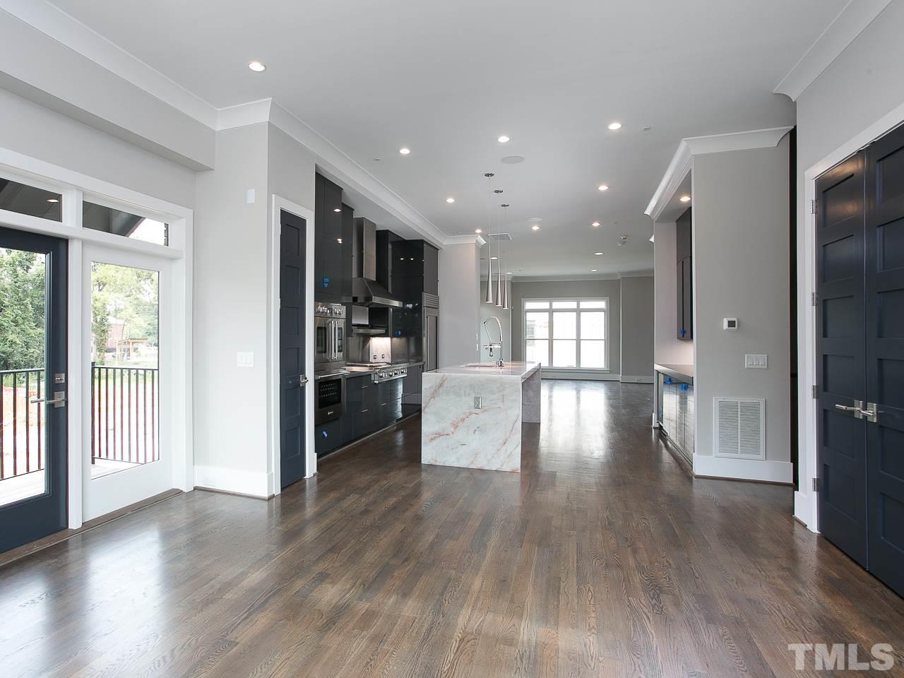 2101 Cameron Manor Lane, Unit 111 Raleigh, NC 27605 - Photo 8 of 30