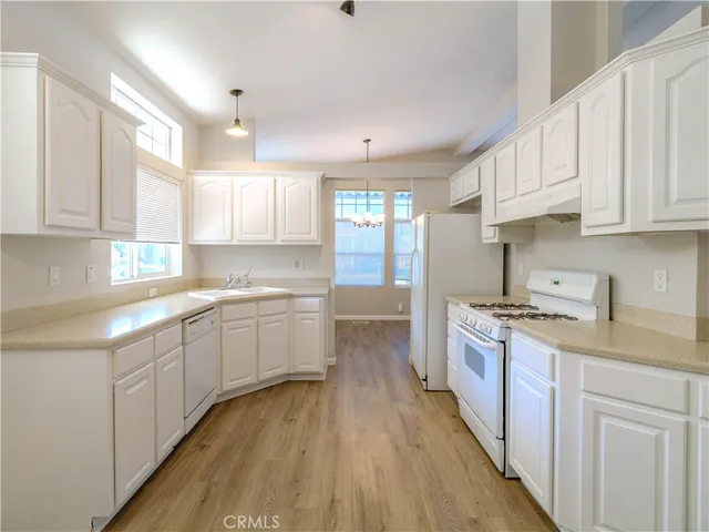 $2,500 | 1157 Greenhill Way, Corona, CA 92882