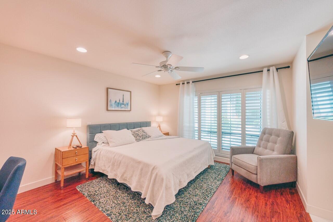 5221 North 24th Street, Unit 102 Phoenix, AZ 85016 - Photo 9 of 19 Primary Bedroom