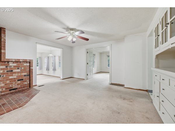 141 Northeast 188th Avenue Gresham, OR 97230 - Photo 13 of 31 Dining Area