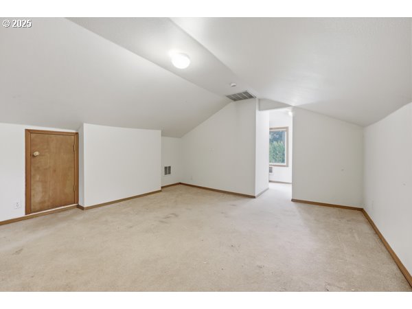 141 Northeast 188th Avenue Gresham, OR 97230 - Photo 26 of 31 Bedroom