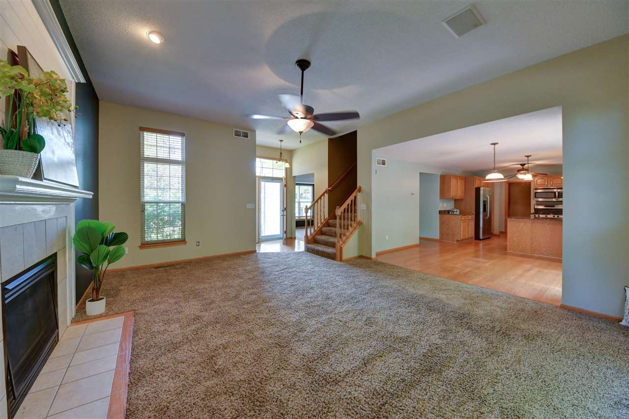 4909 North Willowbend Road Northeast Cedar Rapids, IA 52411 - Photo 12 of 43 Gallery Image 12