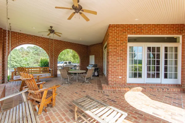 $1,300,000 | 4265 Charlie Pounds Road, Stantonville, TN 38379