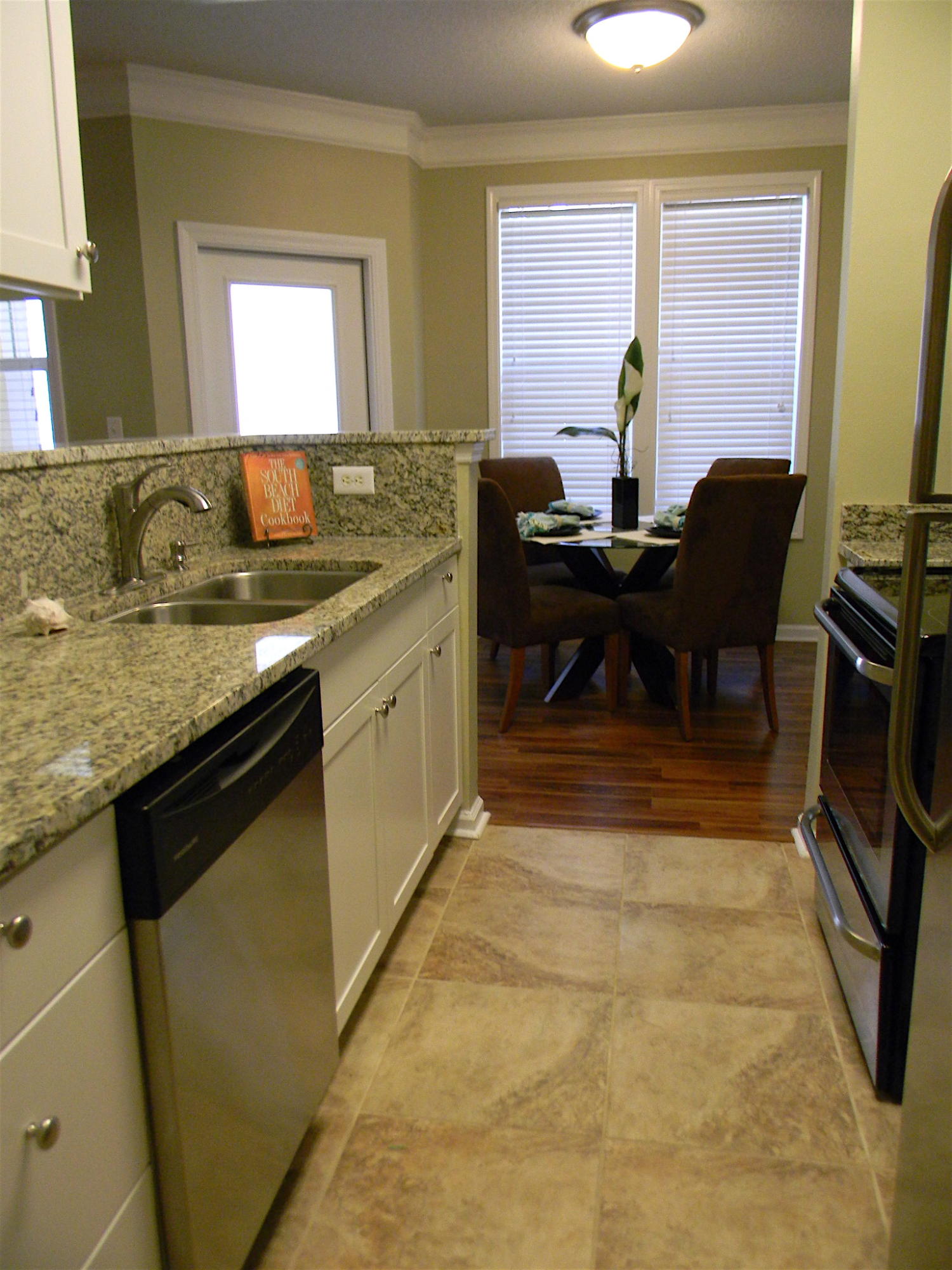 2114 Chatelain Way Mount Pleasant, SC 29464 - Photo 3 of 12 DSCN9808