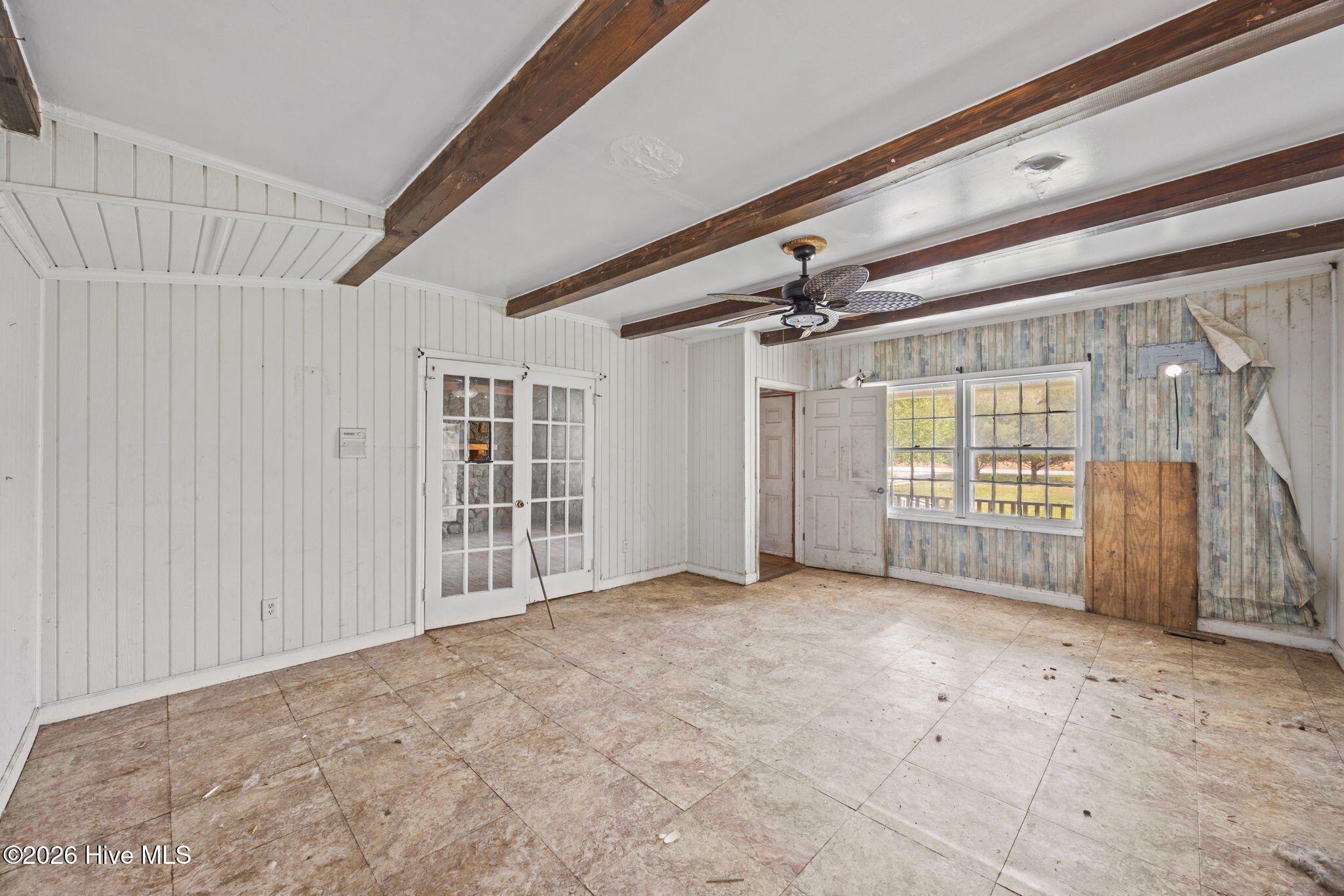 740 Broad Creek Road New Bern, NC 28560 - Photo 13 of 37 8-web-or-mls-0C0A8047