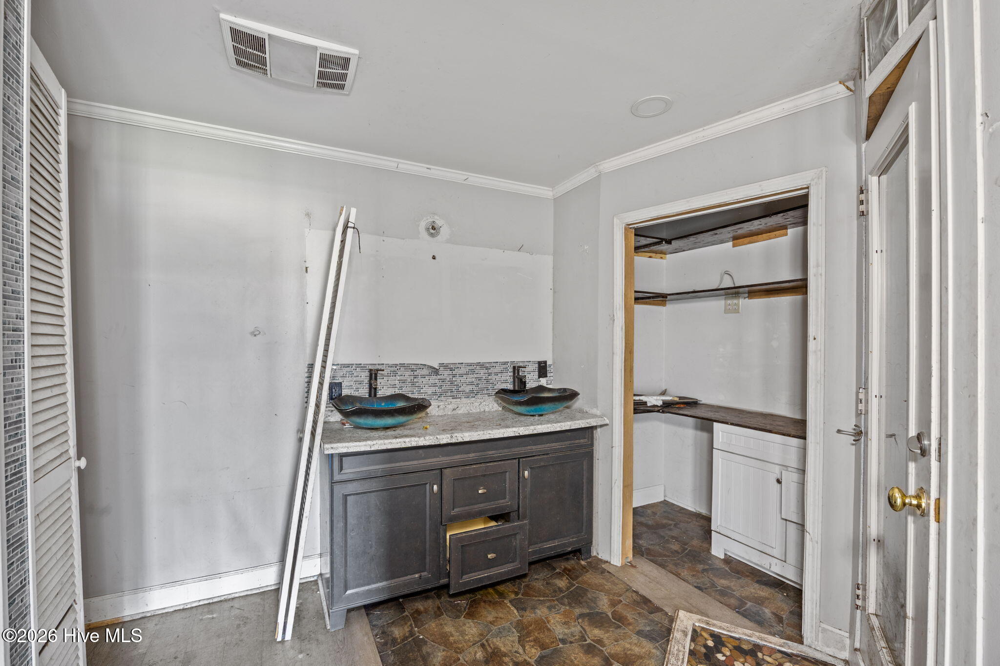 740 Broad Creek Road New Bern, NC 28560 - Photo 21 of 37 9-web-or-mls-0C0A8050