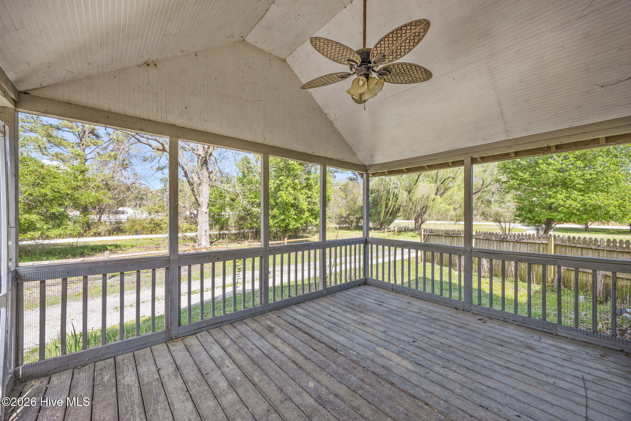 740 Broad Creek Road New Bern, NC 28560 - Photo 24 of 37 27-web-or-mls-0C0A8102