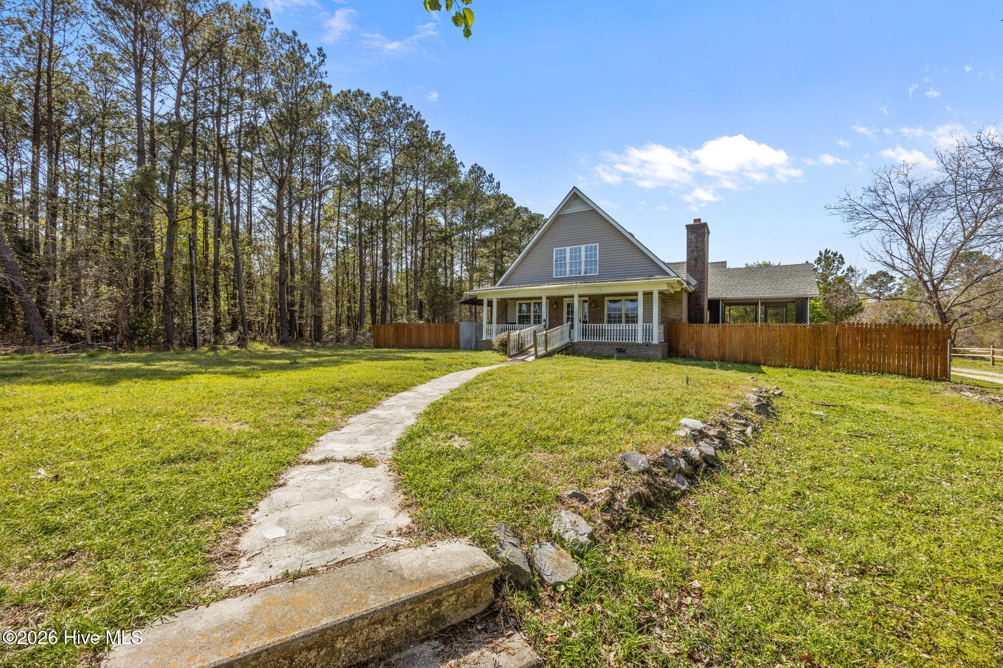 740 Broad Creek Road New Bern, NC 28560 - Photo 31 of 37 38-web-or-mls-0C0A8116