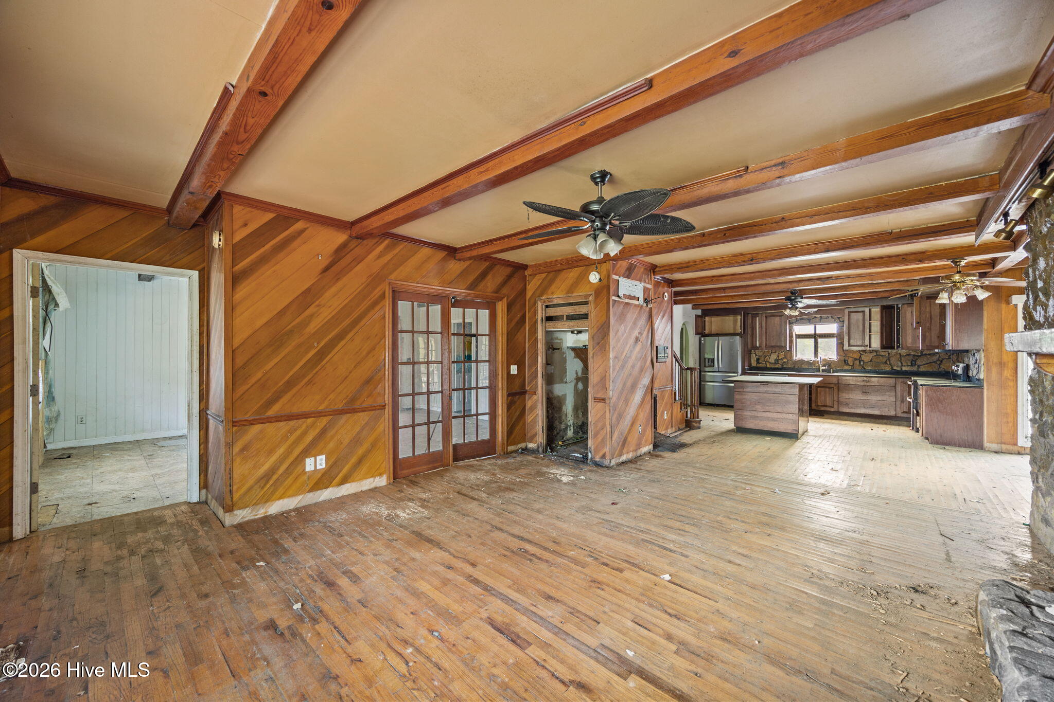 740 Broad Creek Road New Bern, NC 28560 - Photo 4 of 37 12-web-or-mls-0C0A8059