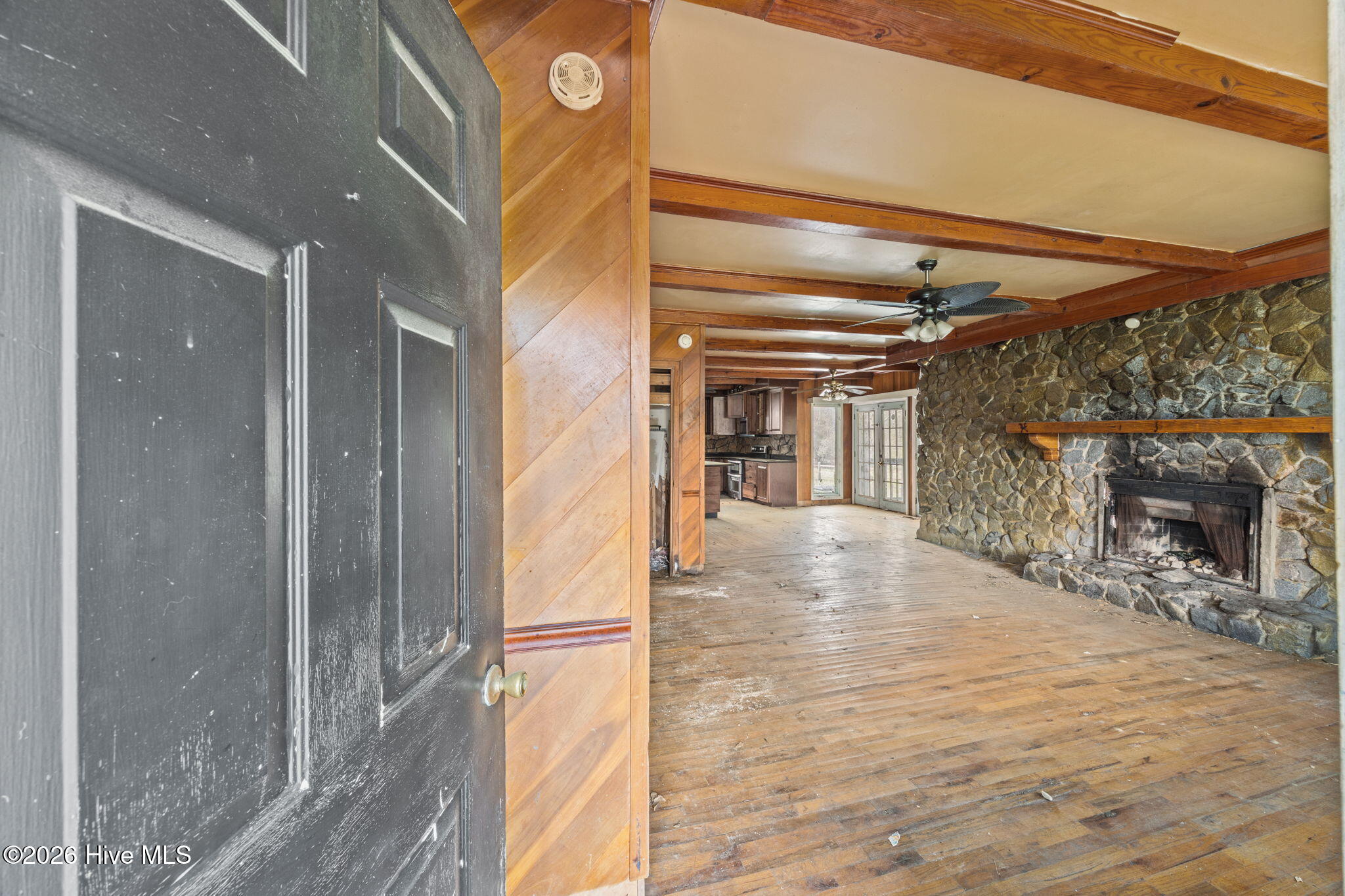 740 Broad Creek Road New Bern, NC 28560 - Photo 6 of 37 6-web-or-mls-0C0A8040