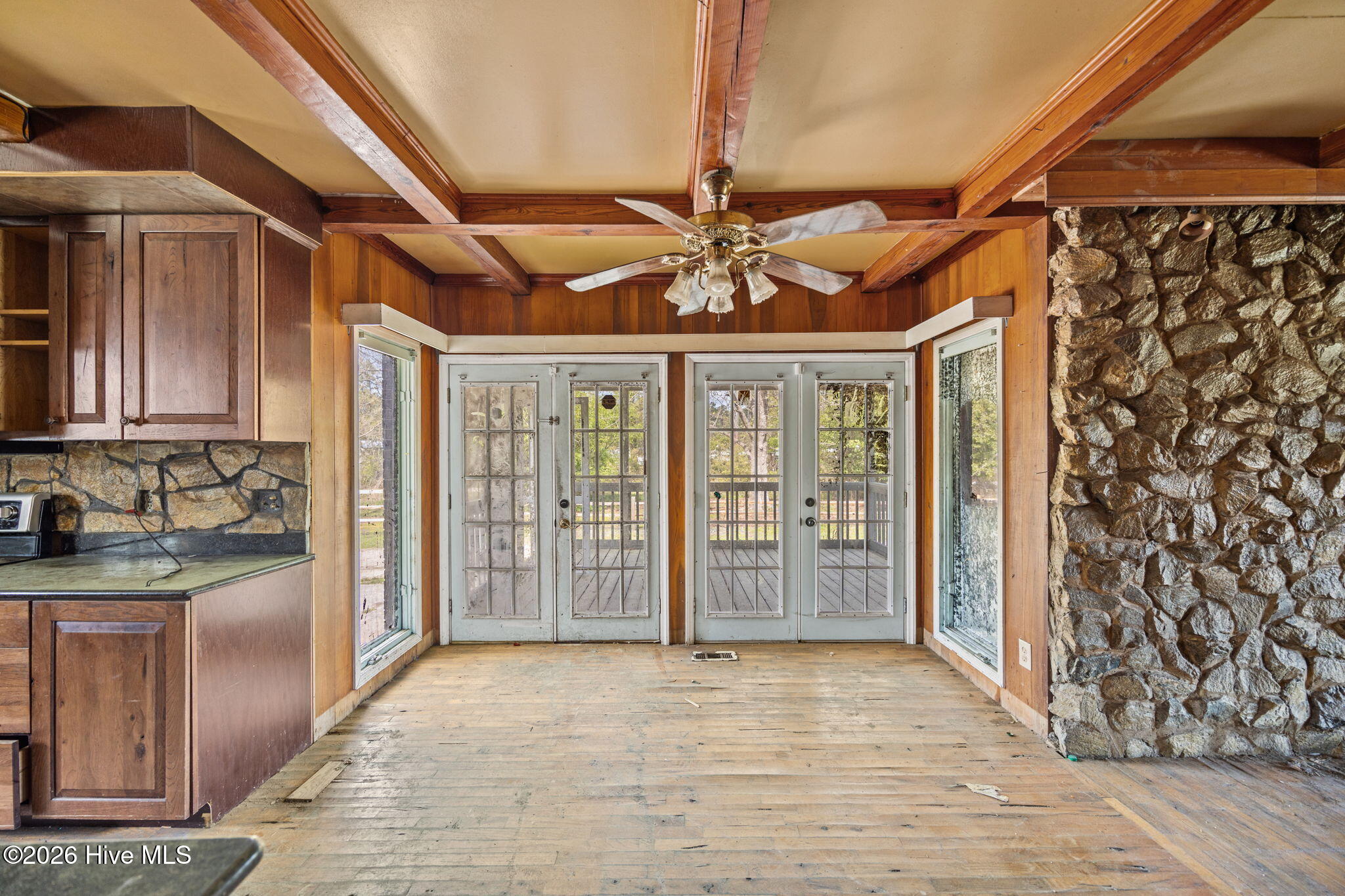 740 Broad Creek Road New Bern, NC 28560 - Photo 10 of 37 14-web-or-mls-0C0A8065