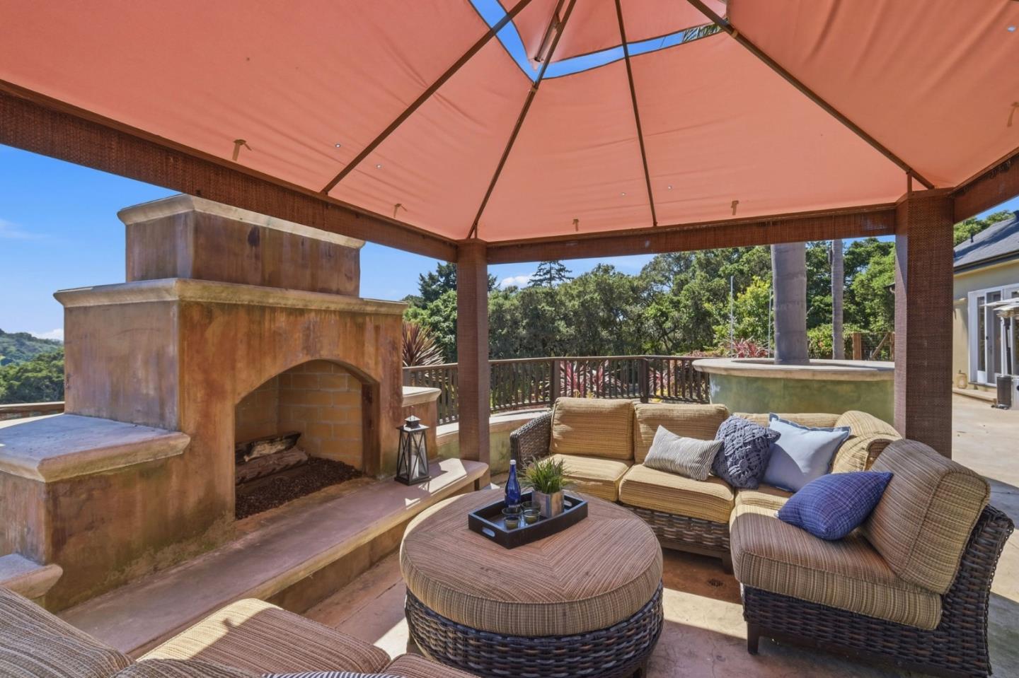 380 Mockingbird Ridge Road Watsonville, CA 95076 - Photo 15 of 67
