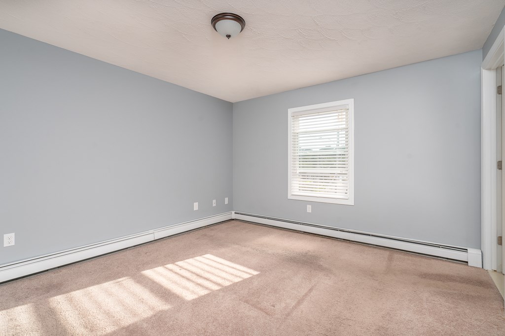 5 Ruzzi Street Cranston, RI 02920 - Photo 12 of 30 Gallery Image 12