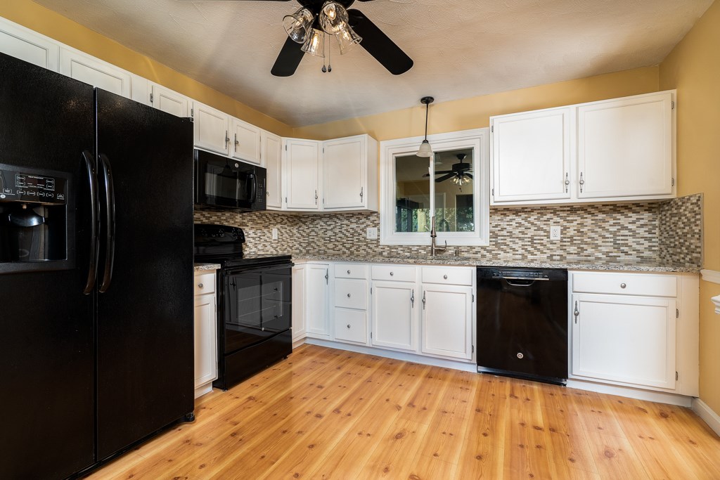 5 Ruzzi Street Cranston, RI 02920 - Photo 7 of 30 Gallery Image 7