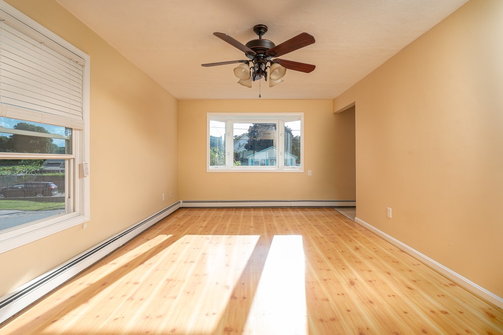 5 Ruzzi Street Cranston, RI 02920 - Photo 9 of 30 Gallery Image 9