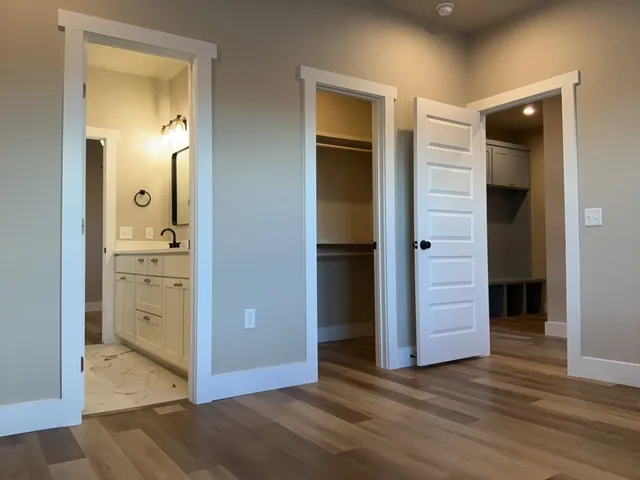 a view of utility room