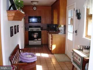 173 Moyer Road Chalfont, PA 18914 - Photo 3 of 6 Gallery Image 3