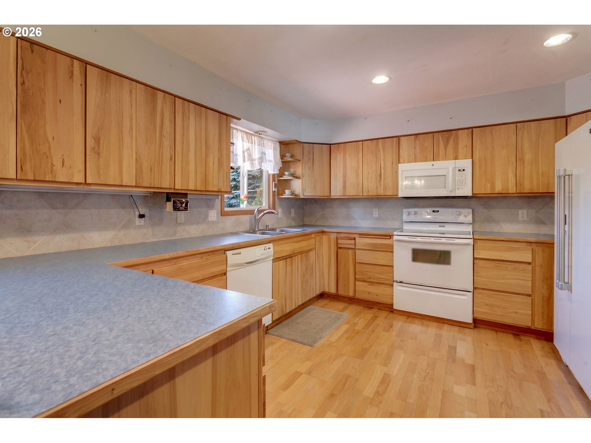 42829 Southeast Music Camp Road Sandy, OR 97055 - Photo 10 of 48 Kitchen