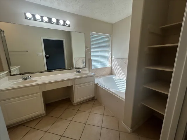 $2,300 | 14027 Blackfoot Trail Run, Cypress, TX 77429