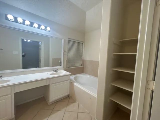 $2,300 | 14027 Blackfoot Trail Run, Cypress, TX 77429