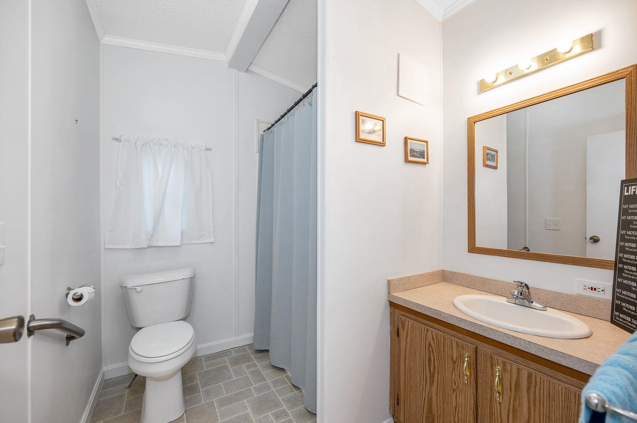 3 Robyn Court Litchfield, NH 03052 - Photo 18 of 26
