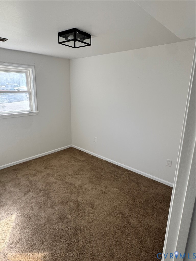 6407 Esskay Road North Chesterfield, VA 23234 - Photo 6 of 32