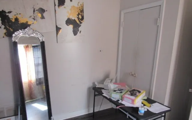 a view of entryway and hall