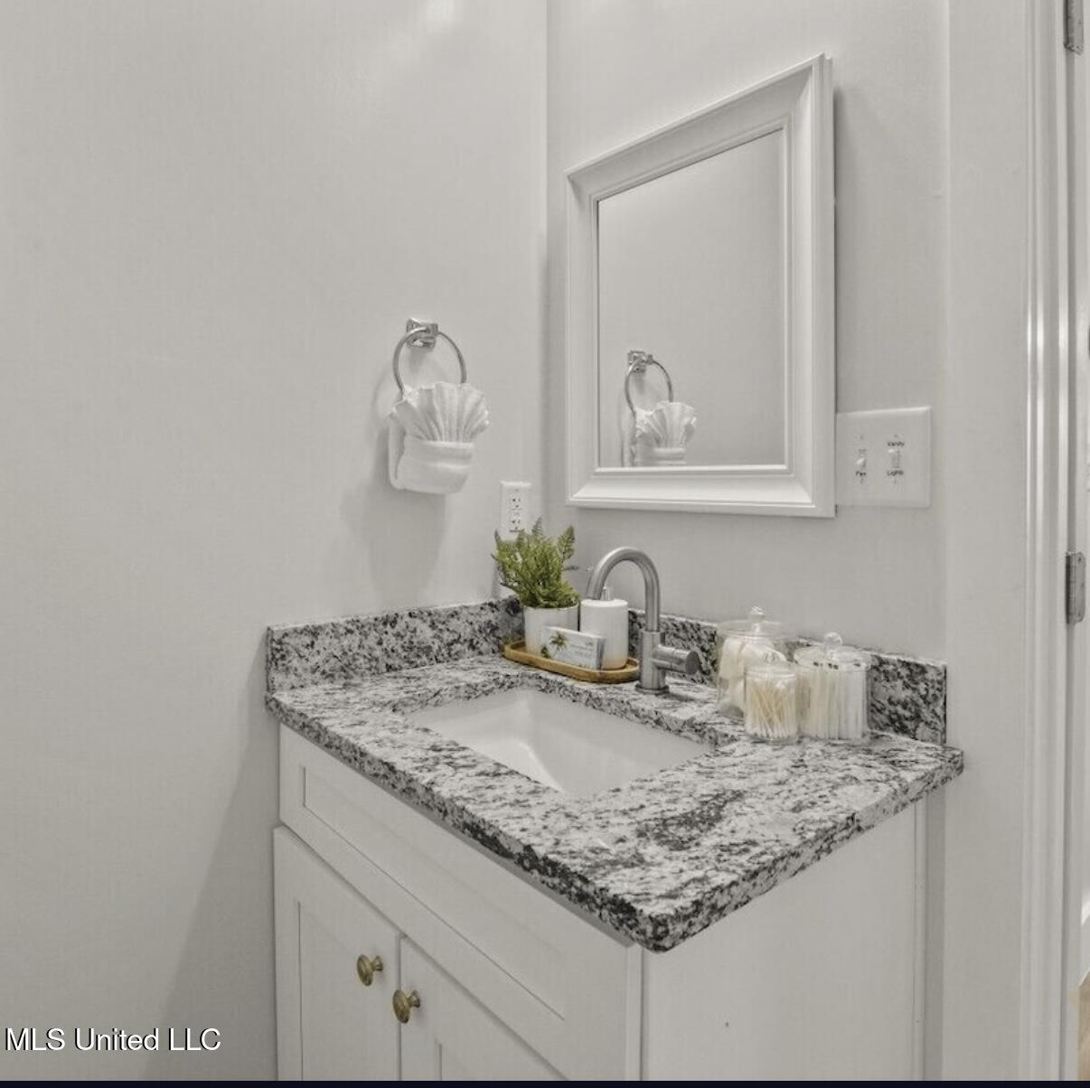 56 Oak Alley Lane Long Beach, MS 39560 - Photo 14 of 21 IMG_8411