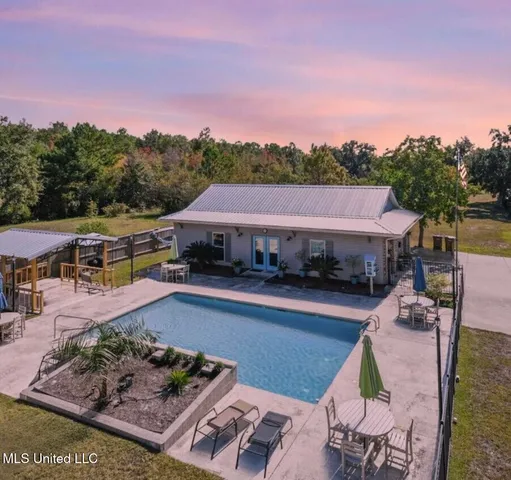 $2,700 | 56 Oak Alley Lane, Long Beach, MS 39560