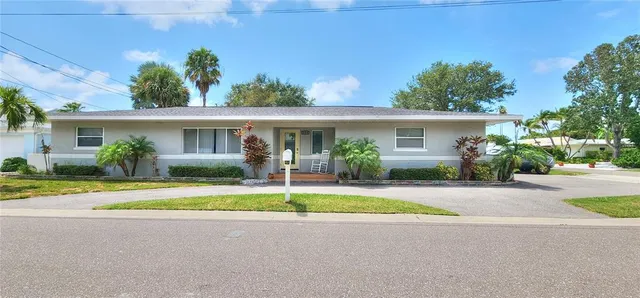 $3,500 | 104 163rd Avenue, Redington Beach, FL 33708