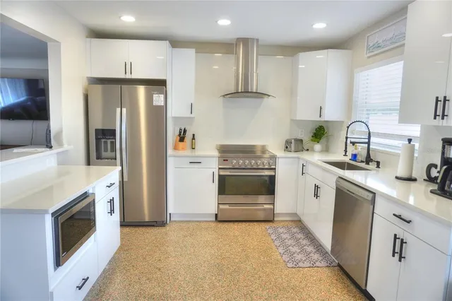 $3,500 | 104 163rd Avenue, Redington Beach, FL 33708