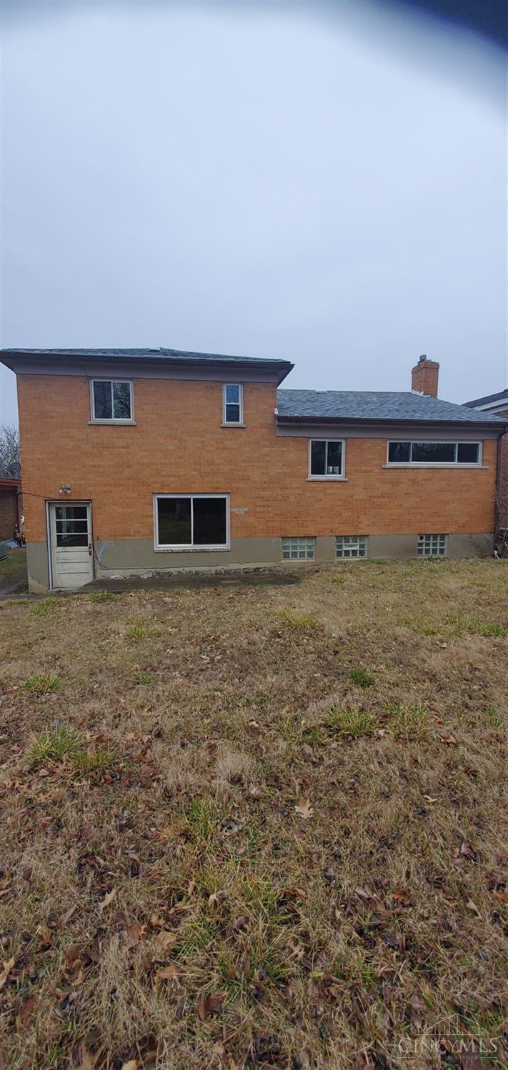 7956 Stillwell Road Cincinnati, OH 45237 - Photo 2 of 14